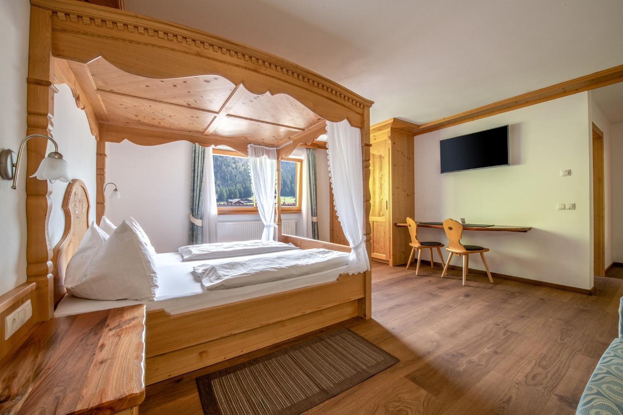 Apartments Sunela Сельва-ди-Валь-Гардена Экстерьер фото